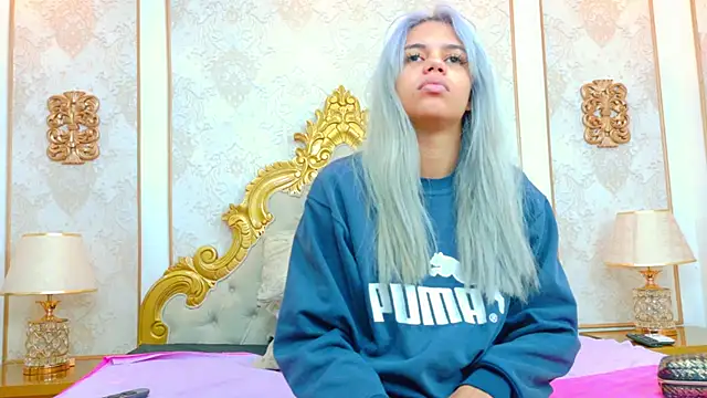 Snapshot of AlanaHouston chatting on March 2026 12:12:01 PM AlanaHouston online show from March 2026 12:12:01 PM