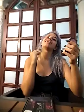 Snapshot of AlanaHouston chatting on March 2026 12:11:01 PM AlanaHouston online show from March 2026 12:11:01 PM