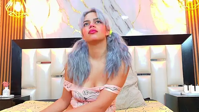 Snapshot of AlanaHouston chatting on March 2026 04:29:02 AM AlanaHouston online show from March 2026 04:29:02 AM