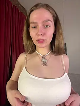 Snapshot of MyKittySayMeow chatting on April 2026 08:33:01 PM MyKittySayMeow online show from April 2026 08:33:01 PM