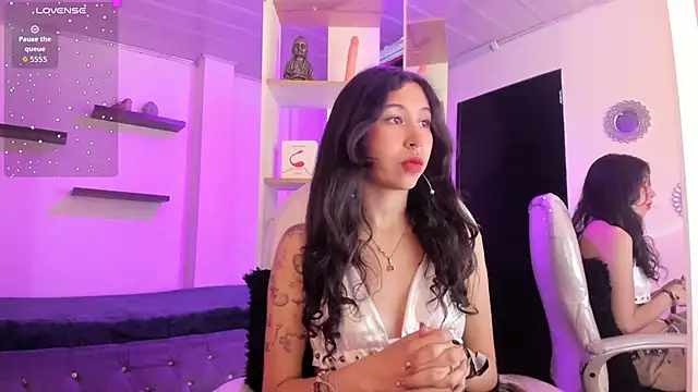 Snapshot of Miniadelf chatting on March 2026 02:00:01 PM Miniadelf online show from March 2026 02:00:01 PM