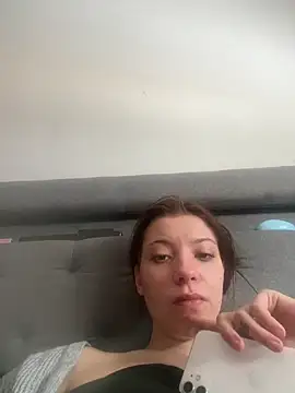 SofieKayla online show from February 2026 10:33:01 AM