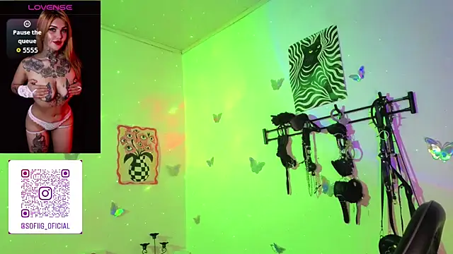 Snapshot of Zoeee_001 chatting on March 2026 07:36:02 AM Zoeee 001 online show from March 2026 07:36:02 AM