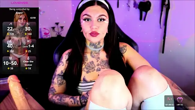 Snapshot of Zoeee_001 chatting on March 2026 12:49:02 PM Zoeee 001 online show from March 2026 12:49:02 PM