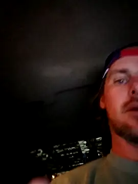 Snapshot of mr_mrs_glitter chatting on April 2026 06:39:01 AM mr mrs glitter online show from April 2026 06:39:01 AM