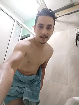 Snapshot of rejypool chatting on April 2026 05:18:02 AM rejypool online show from April 2026 05:18:02 AM