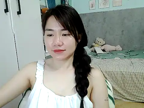 Snapshot of Amy8386 chatting on April 2026 03:44:02 AM Amy8386 online show from April 2026 03:44:02 AM