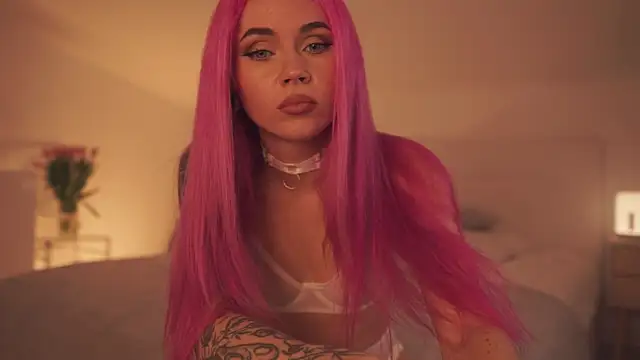 Sarah Pink online show from February 2025 05:39:02 PM