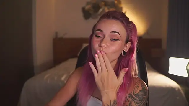 Snapshot of Sarah_Pink chatting on April 2026 02:11:02 PM Sarah Pink online show from April 2026 02:11:02 PM