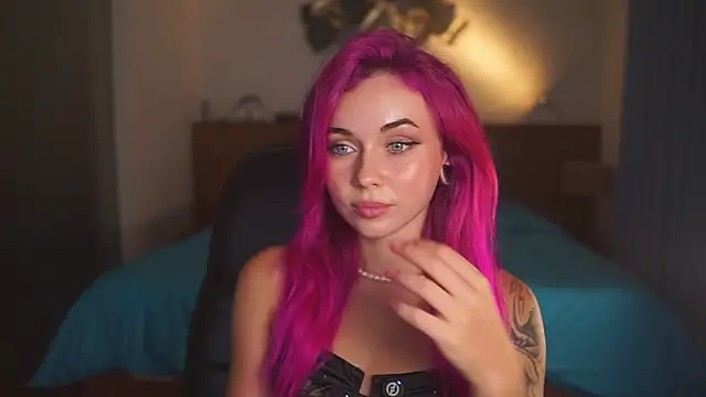 Snapshot of Sarah_Pink chatting on April 2026 02:11:01 PM Sarah Pink online show from April 2026 02:11:01 PM