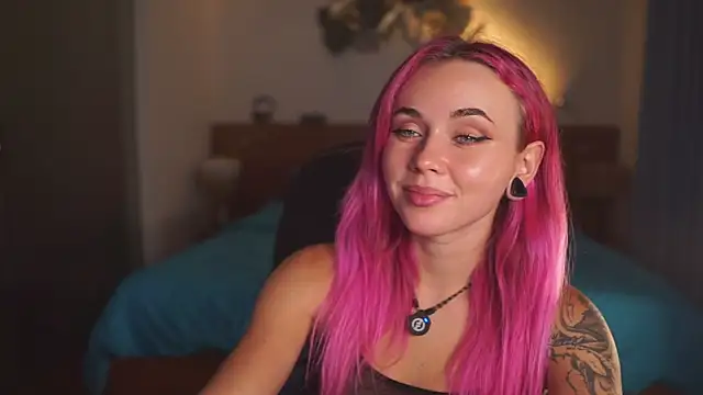 Snapshot of Sarah_Pink chatting on April 2026 02:34:02 PM Sarah Pink online show from April 2026 02:34:02 PM