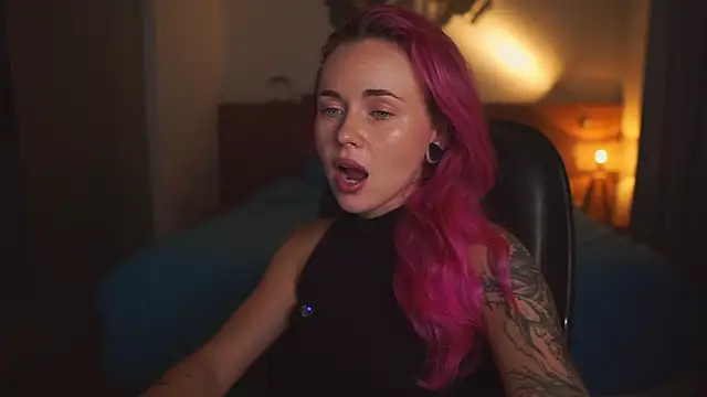 Sarah Pink online show from June 2026 02:16:02 PM