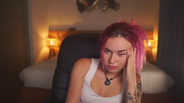 Sarah Pink online show from July 2026 02:31:01 PM