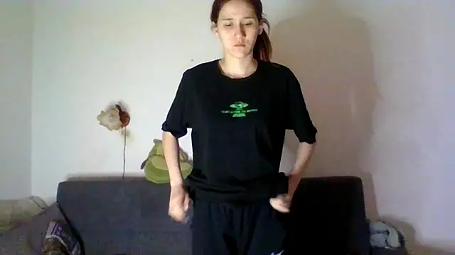 NickiKisinger online show from April 2026 05:05:01 AM