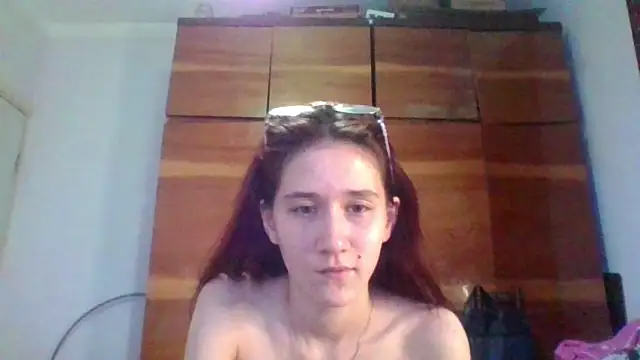 Snapshot of NickiKisinger chatting on July 2026 10:39:01 AM NickiKisinger online show from July 2026 10:39:01 AM