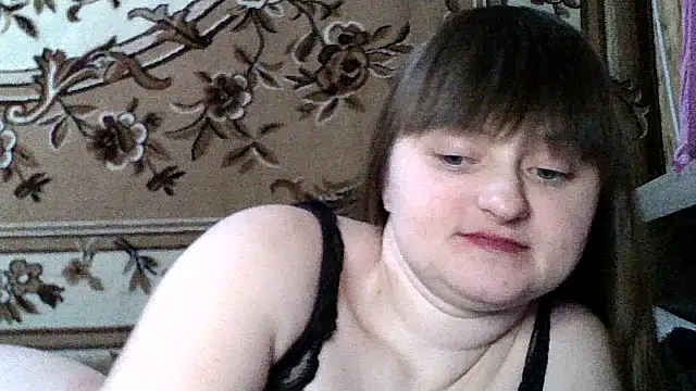 Snapshot of LuckyLust15 chatting on February 2026 06:04:01 PM LuckyLust15 online show from February 2026 06:04:01 PM