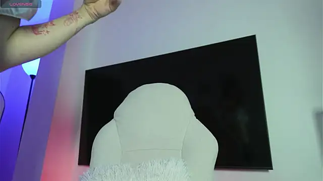 Just Lu online show from March 2026 05:36:01 AM