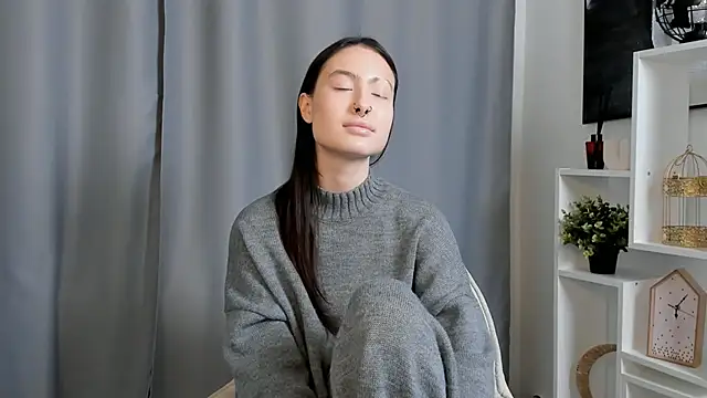 RafaelaKubasik online show from February 2026 08:20:01 AM