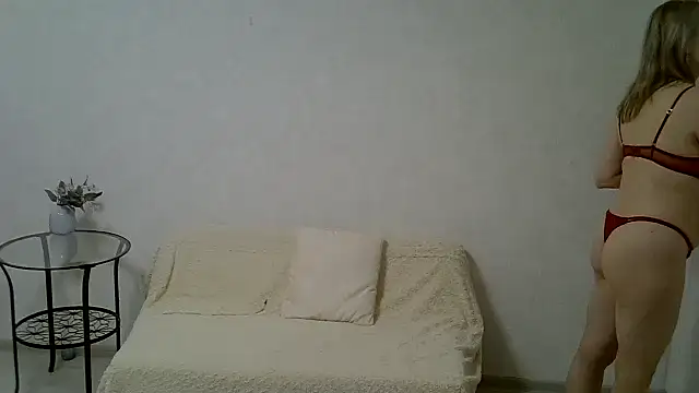 Snapshot of Opaldream chatting on April 2026 08:53:02 PM Opaldream online show from April 2026 08:53:02 PM