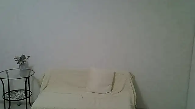 Snapshot of Opaldream chatting on April 2026 09:06:02 PM Opaldream online show from April 2026 09:06:02 PM