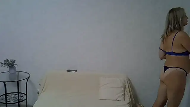 Snapshot of Opaldream chatting on June 2026 09:08:02 PM Opaldream online show from June 2026 09:08:02 PM