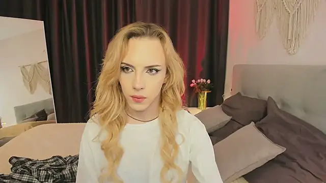 Snapshot of Tiffany__King chatting on March 2026 08:25:01 PM Tiffany King online show from March 2026 08:25:01 PM