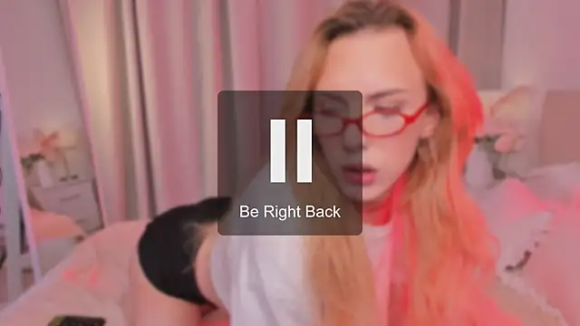 Snapshot of Tiffany__King chatting on March 2026 03:43:02 AM Tiffany King online show from March 2026 03:43:02 AM