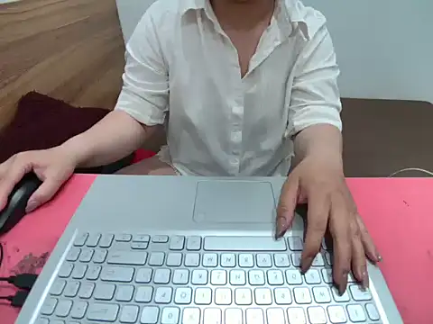 Sakura2k online show from March 2026 11:54:02 PM