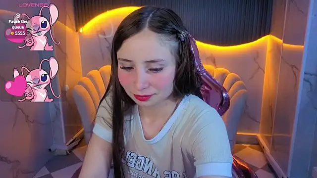 Ariana18 b online show from May 2026 12:46:02 PM