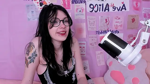 Snapshot of NessaV chatting on February 2026 09:08:01 AM NessaV online show from February 2026 09:08:01 AM