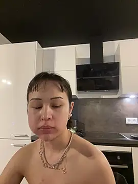 Snapshot of Just-Lilly chatting on June 2026 04:10:01 PM Just-Lilly online show from June 2026 04:10:01 PM