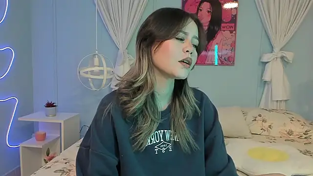 Hey lucy   online show from March 2026 04:48:01 PM