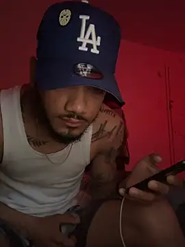 Snapshot of EnanoVerga chatting on February 2026 01:25:01 PM EnanoVerga online show from February 2026 01:25:01 PM