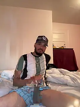 Snapshot of EnanoVerga chatting on April 2026 06:46:01 PM EnanoVerga online show from April 2026 06:46:01 PM