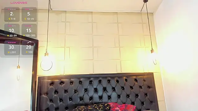 RousMature online show from April 2026 03:40:02 PM