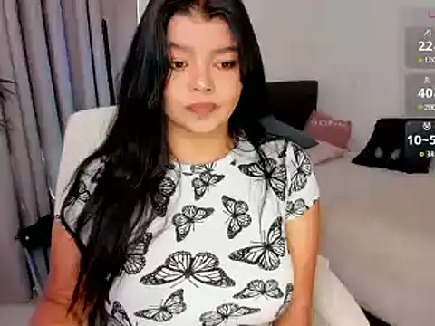 moonhelen online show from February 2026 06:58:01 PM