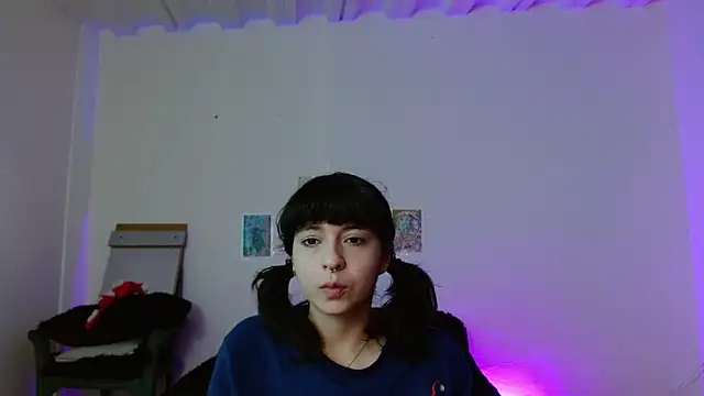 miadavisXXX online show from March 2026 07:40:01 PM