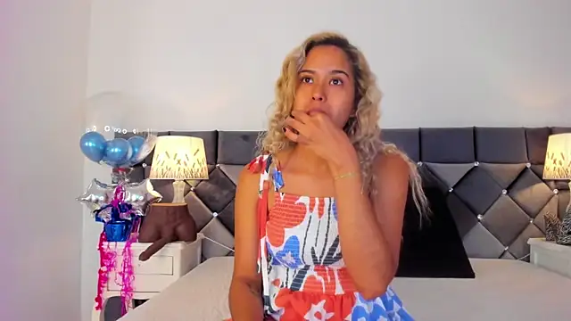 Snapshot of _Giorgiina_ chatting on February 2026 12:13:02 PM Giorgiina online show from February 2026 12:13:02 PM