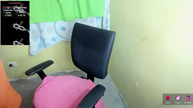 Snapshot of LuciaMiilf chatting on March 2026 04:57:02 PM LuciaMiilf online show from March 2026 04:57:02 PM