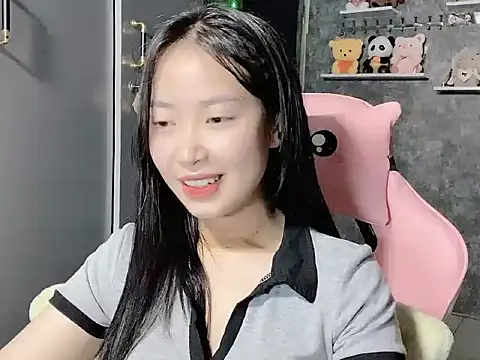 Linne6789 online show from April 2026 02:26:01 PM