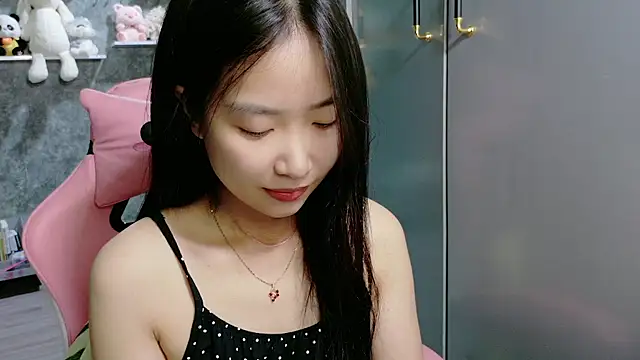 Linne6789 online show from June 2026 03:34:01 AM