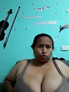 Snapshot of BustySexy_Nataly chatting on March 2026 11:11:01 PM BustySexy Nataly online show from March 2026 11:11:01 PM