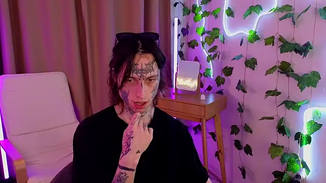 Snapshot of swagamee chatting on April 2026 03:31:01 PM swagamee online show from April 2026 03:31:01 PM