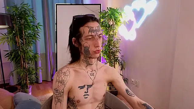 Snapshot of swagamee chatting on April 2026 03:09:02 PM swagamee online show from April 2026 03:09:02 PM