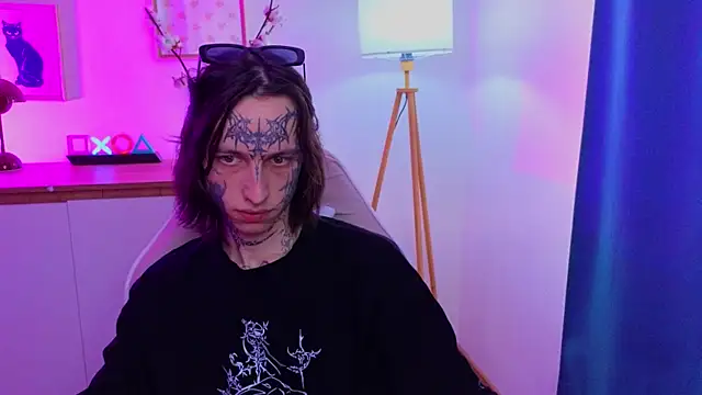 Snapshot of swagamee chatting on April 2026 12:38:01 PM swagamee online show from April 2026 12:38:01 PM