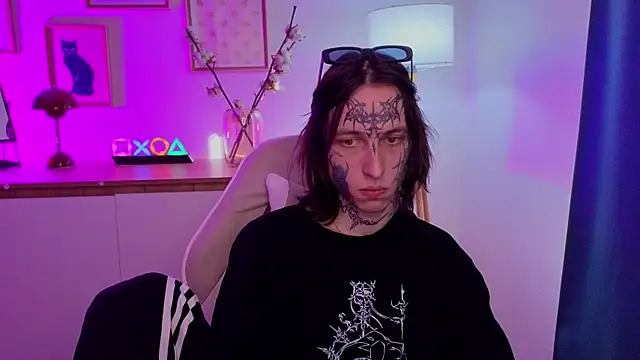 Snapshot of swagamee chatting on April 2026 12:43:01 PM swagamee online show from April 2026 12:43:01 PM