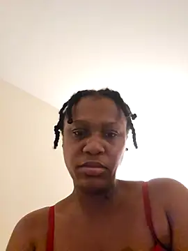 Snapshot of rweston_2001 chatting on April 2026 10:18:01 PM rweston 2001 online show from April 2026 10:18:01 PM