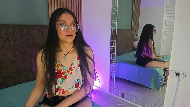 HannaWen  online show from February 2026 07:59:01 PM