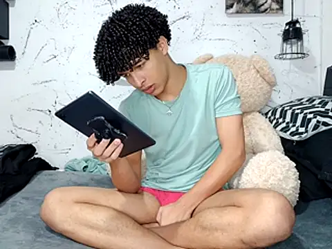 ian smith  online show from March 2026 01:11:02 AM