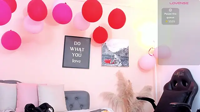 Snapshot of victoriazans chatting on February 2026 03:47:02 AM victoriazans online show from February 2026 03:47:02 AM